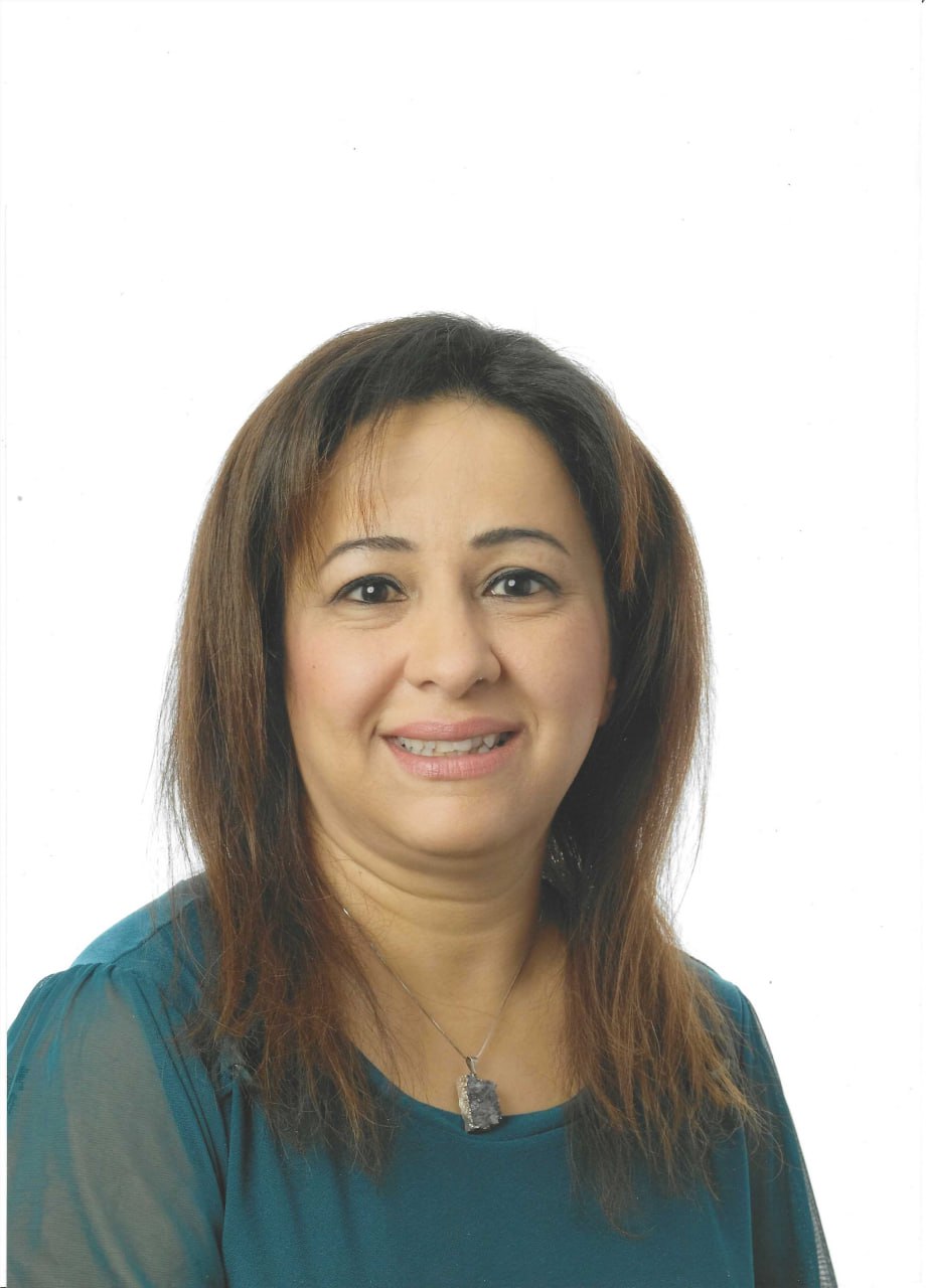 Arezu Bahrami teacher